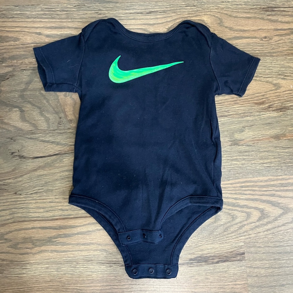 Nike Onesie/Bodysuit - Navy - Size 9-12 Months